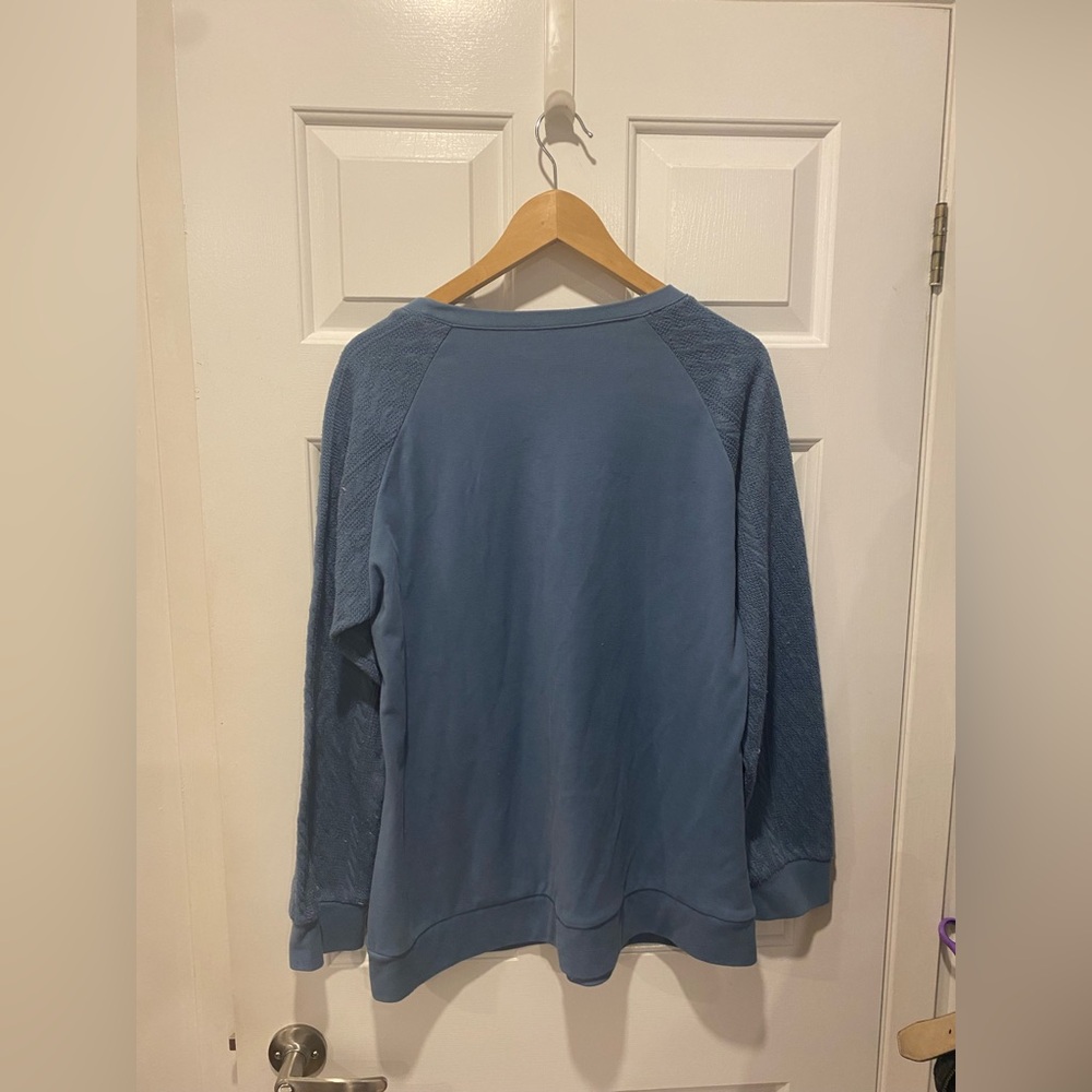 Women’s Blue Textured Sleeve Sweater Size L – Lightweight Knit Top - Picture 2 of 5